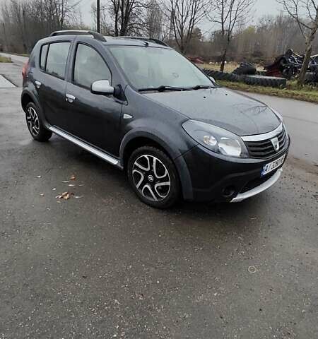 Сірий Дачія Sandero, об'ємом двигуна 1.6 л та пробігом 300 тис. км за 5500 $, фото 12 на Automoto.ua