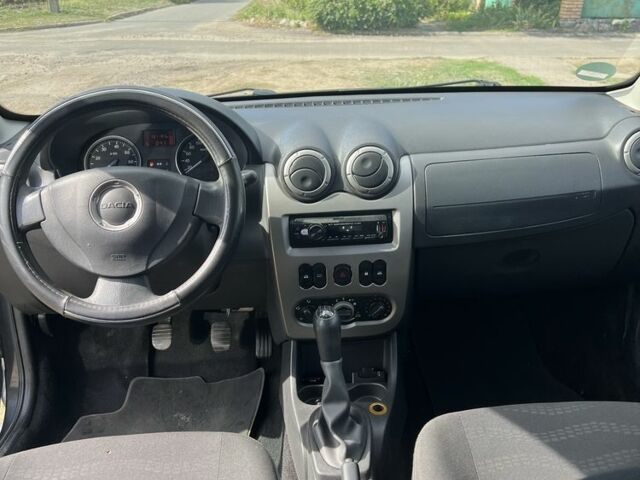 Сірий Дачія Sandero, об'ємом двигуна 1.6 л та пробігом 131 тис. км за 6400 $, фото 9 на Automoto.ua