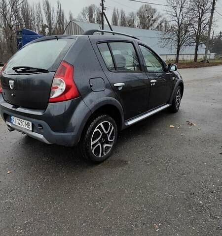 Сірий Дачія Sandero, об'ємом двигуна 1.6 л та пробігом 300 тис. км за 5500 $, фото 3 на Automoto.ua