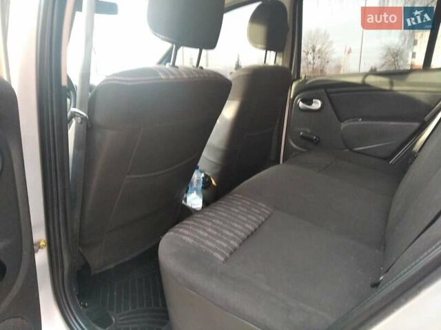 Серый Дачия Сандеро, объемом двигателя 1.4 л и пробегом 160 тыс. км за 5500 $, фото 16 на Automoto.ua