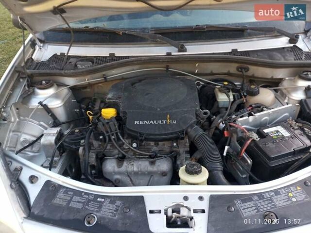 Сірий Дачія Sandero, об'ємом двигуна 1.39 л та пробігом 200 тис. км за 3300 $, фото 1 на Automoto.ua