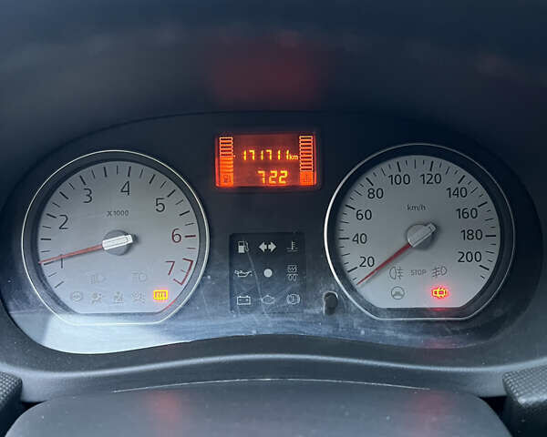 Сірий Дачія Sandero, об'ємом двигуна 1.15 л та пробігом 171 тис. км за 3700 $, фото 4 на Automoto.ua