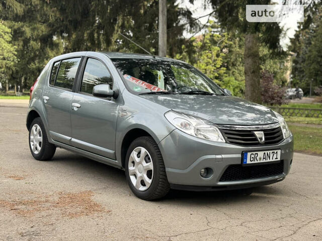 Сірий Дачія Sandero, об'ємом двигуна 1.6 л та пробігом 112 тис. км за 5650 $, фото 10 на Automoto.ua