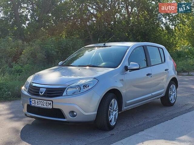 Сірий Дачія Sandero, об'ємом двигуна 1.39 л та пробігом 227 тис. км за 4600 $, фото 1 на Automoto.ua