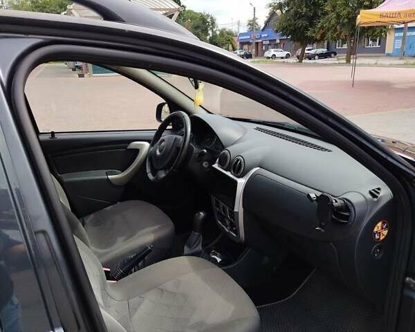 Сірий Дачія Sandero, об'ємом двигуна 1.6 л та пробігом 160 тис. км за 6600 $, фото 4 на Automoto.ua