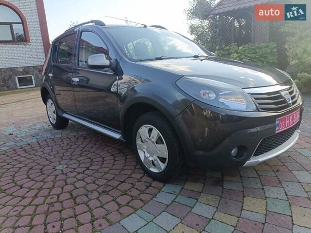 Сірий Дачія Sandero, об'ємом двигуна 1.6 л та пробігом 110 тис. км за 6990 $, фото 62 на Automoto.ua