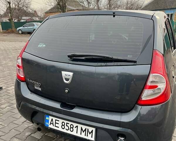 Сірий Дачія Sandero, об'ємом двигуна 1.4 л та пробігом 193 тис. км за 4200 $, фото 21 на Automoto.ua