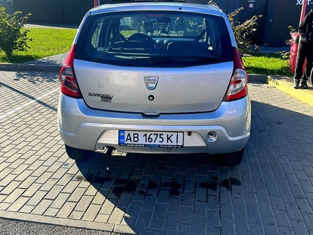 Серый Дачия Сандеро, объемом двигателя 1.1 л и пробегом 171 тыс. км за 3700 $, фото 1 на Automoto.ua