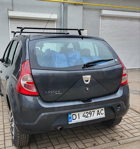 Серый Дачия Сандеро, объемом двигателя 1.15 л и пробегом 284 тыс. км за 4300 $, фото 3 на Automoto.ua