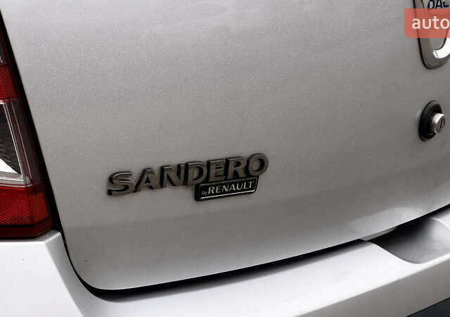 Серый Дачия Сандеро, объемом двигателя 1.46 л и пробегом 141 тыс. км за 5800 $, фото 15 на Automoto.ua