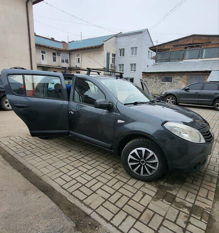 Серый Дачия Сандеро, объемом двигателя 1.15 л и пробегом 284 тыс. км за 4300 $, фото 4 на Automoto.ua