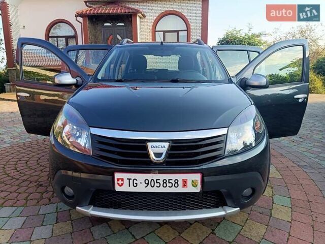Сірий Дачія Sandero, об'ємом двигуна 1.6 л та пробігом 110 тис. км за 6990 $, фото 5 на Automoto.ua
