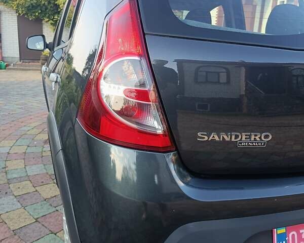 Сірий Дачія Sandero, об'ємом двигуна 1.6 л та пробігом 110 тис. км за 6990 $, фото 12 на Automoto.ua