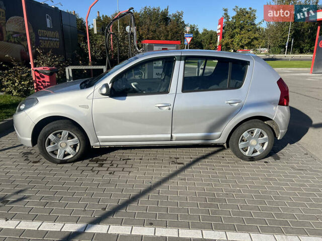 Сірий Дачія Sandero, об'ємом двигуна 1.15 л та пробігом 171 тис. км за 3700 $, фото 2 на Automoto.ua