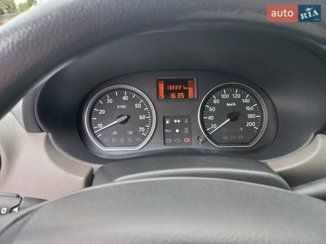 Сірий Дачія Sandero, об'ємом двигуна 1.1 л та пробігом 132 тис. км за 4500 $, фото 7 на Automoto.ua