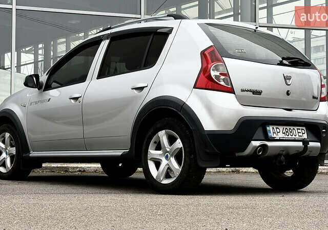 Серый Дачия Сандеро, объемом двигателя 1.46 л и пробегом 141 тыс. км за 5800 $, фото 12 на Automoto.ua