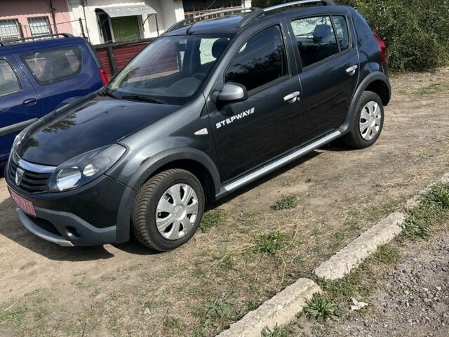Сірий Дачія Sandero, об'ємом двигуна 1.6 л та пробігом 131 тис. км за 6400 $, фото 1 на Automoto.ua