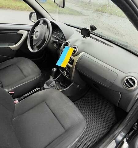 Сірий Дачія Sandero, об'ємом двигуна 1.6 л та пробігом 300 тис. км за 5500 $, фото 14 на Automoto.ua