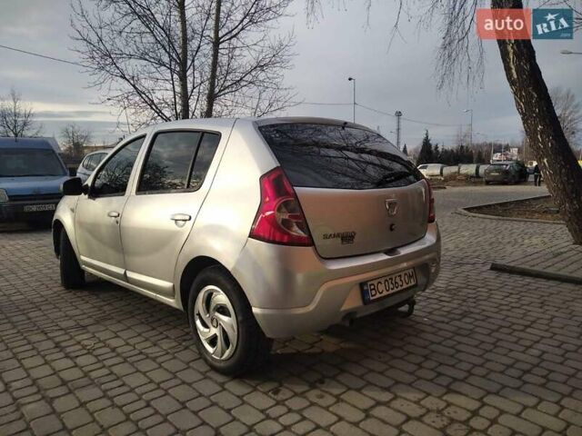 Серый Дачия Сандеро, объемом двигателя 1.4 л и пробегом 160 тыс. км за 5500 $, фото 12 на Automoto.ua