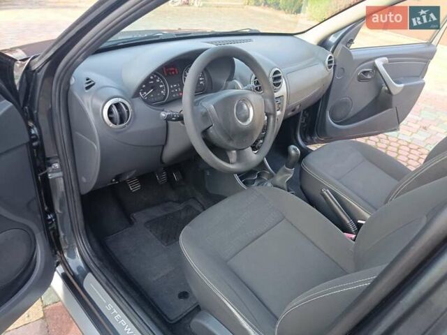 Сірий Дачія Sandero, об'ємом двигуна 1.6 л та пробігом 110 тис. км за 6990 $, фото 53 на Automoto.ua