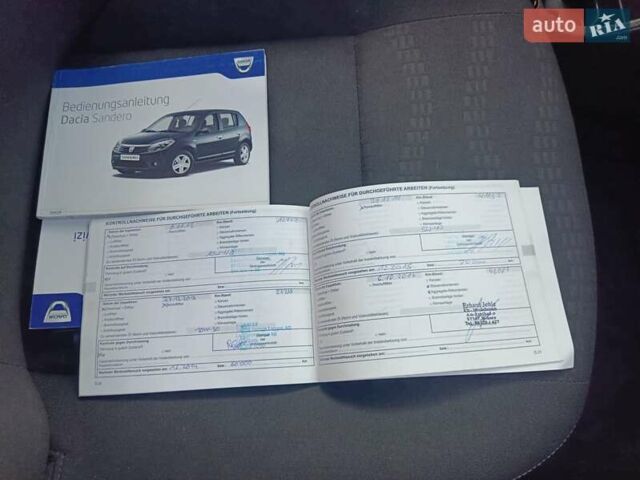 Сірий Дачія Sandero, об'ємом двигуна 1.6 л та пробігом 110 тис. км за 6990 $, фото 32 на Automoto.ua