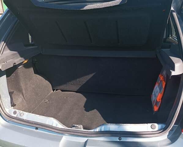 Серый Дачия Сандеро, объемом двигателя 1.2 л и пробегом 182 тыс. км за 3800 $, фото 4 на Automoto.ua