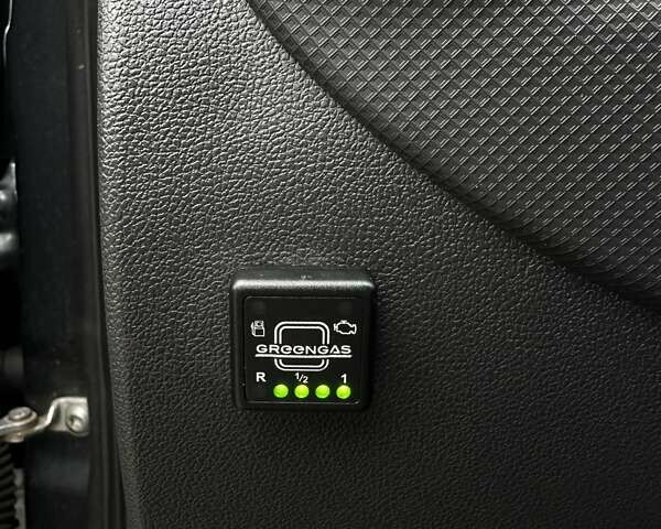 Серый Дачия Сандеро, объемом двигателя 1.6 л и пробегом 192 тыс. км за 6500 $, фото 11 на Automoto.ua