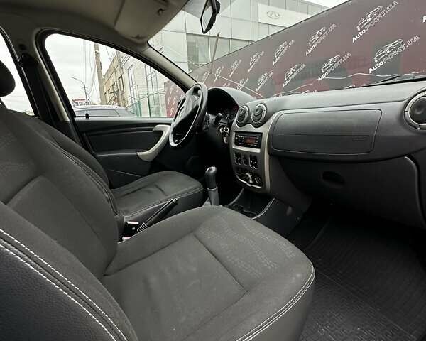 Серый Дачия Сандеро, объемом двигателя 1.6 л и пробегом 192 тыс. км за 6500 $, фото 20 на Automoto.ua