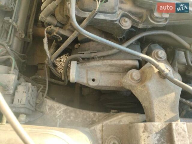 Серый Дачия Сандеро, объемом двигателя 1.15 л и пробегом 177 тыс. км за 4200 $, фото 10 на Automoto.ua