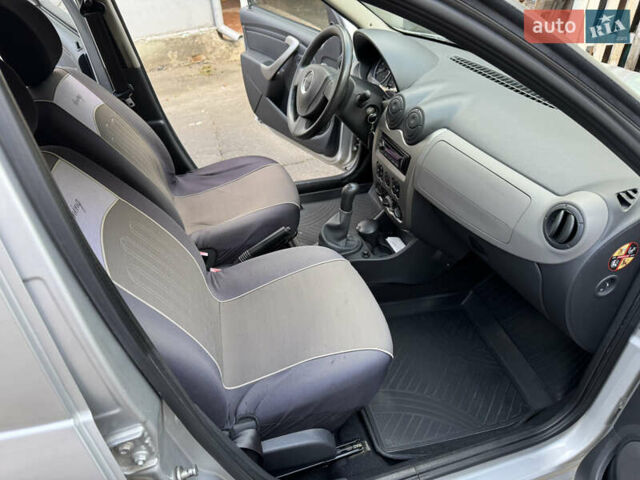 Серый Дачия Сандеро, объемом двигателя 1.15 л и пробегом 167 тыс. км за 5750 $, фото 19 на Automoto.ua
