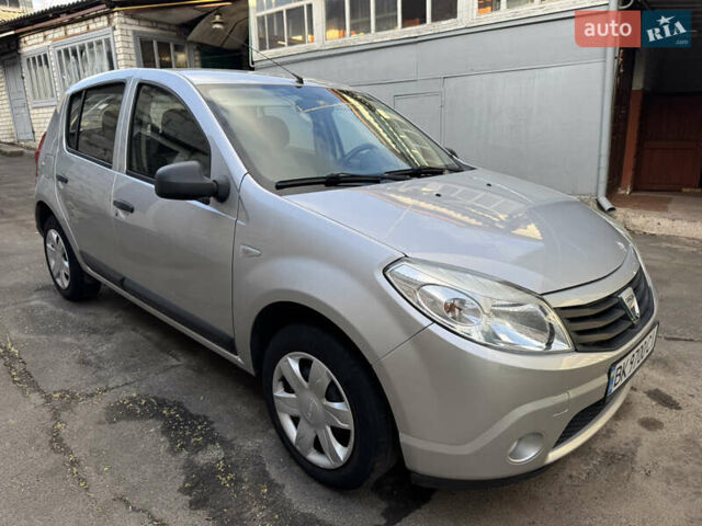 Серый Дачия Сандеро, объемом двигателя 1.15 л и пробегом 167 тыс. км за 5750 $, фото 1 на Automoto.ua