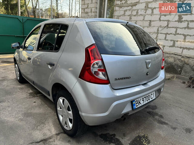 Серый Дачия Сандеро, объемом двигателя 1.15 л и пробегом 167 тыс. км за 5750 $, фото 3 на Automoto.ua