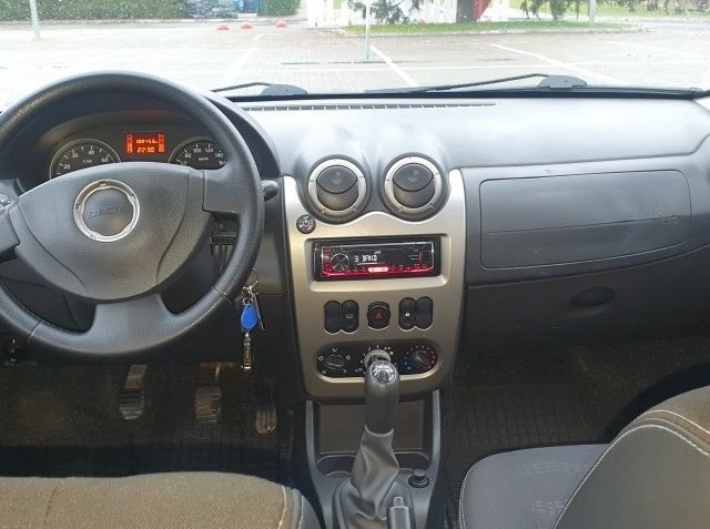 Серый Дачия Сандеро, объемом двигателя 1.6 л и пробегом 188 тыс. км за 6399 $, фото 7 на Automoto.ua