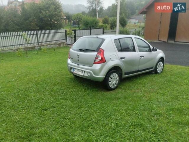 Серый Дачия Сандеро, объемом двигателя 1.15 л и пробегом 177 тыс. км за 4200 $, фото 4 на Automoto.ua