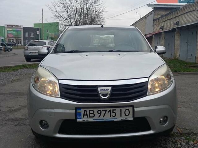 Серый Дачия Сандеро, объемом двигателя 1.5 л и пробегом 198 тыс. км за 5600 $, фото 3 на Automoto.ua