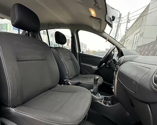 Серый Дачия Сандеро, объемом двигателя 1.6 л и пробегом 192 тыс. км за 6500 $, фото 21 на Automoto.ua