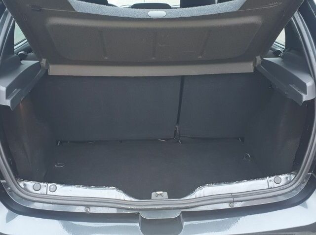 Серый Дачия Сандеро, объемом двигателя 1.6 л и пробегом 188 тыс. км за 6399 $, фото 4 на Automoto.ua