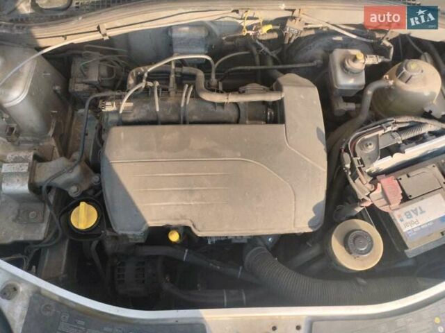 Серый Дачия Сандеро, объемом двигателя 1.15 л и пробегом 177 тыс. км за 4200 $, фото 9 на Automoto.ua