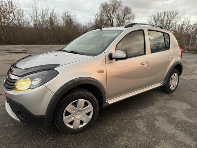 Серый Дачия Сандеро, объемом двигателя 1.6 л и пробегом 199 тыс. км за 6999 $, фото 6 на Automoto.ua