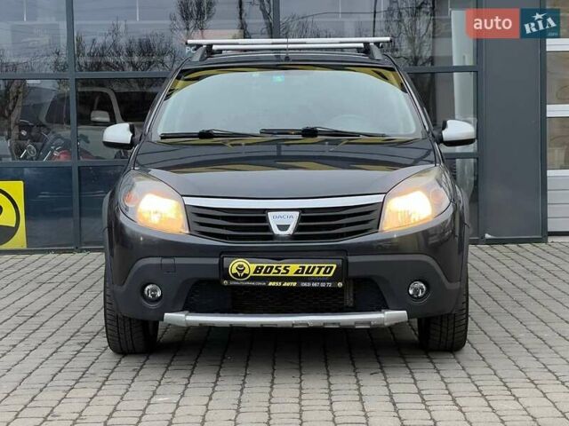 Сірий Дачія Sandero, об'ємом двигуна 1.6 л та пробігом 200 тис. км за 6700 $, фото 1 на Automoto.ua