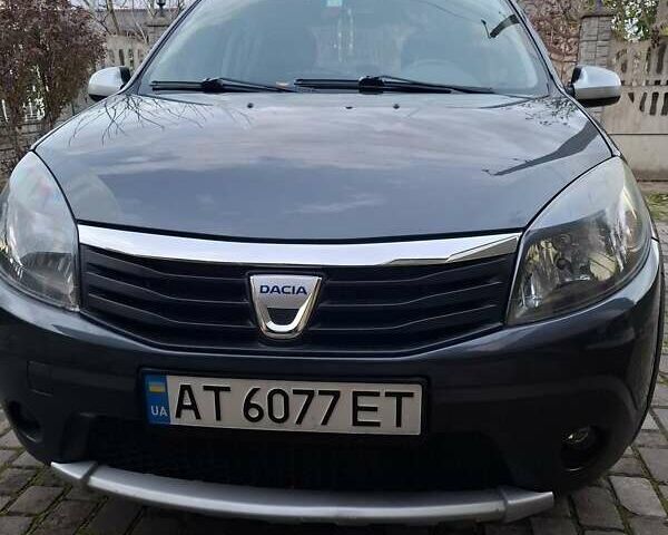 Серый Дачия Сандеро, объемом двигателя 1.6 л и пробегом 200 тыс. км за 6400 $, фото 8 на Automoto.ua