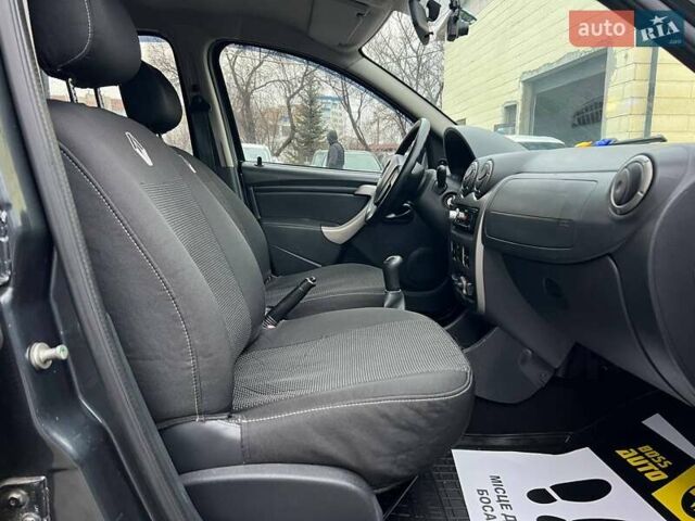 Сірий Дачія Sandero, об'ємом двигуна 1.6 л та пробігом 200 тис. км за 6700 $, фото 17 на Automoto.ua
