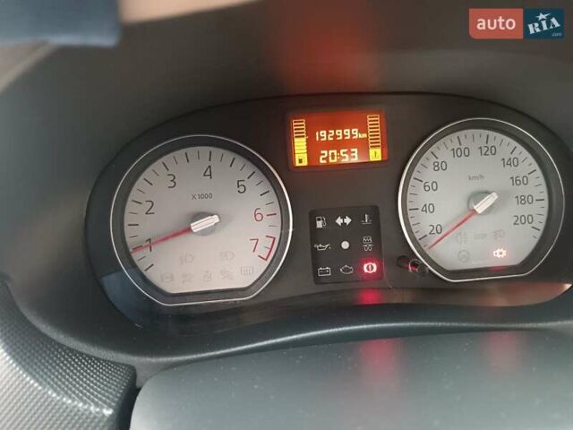 Серый Дачия Сандеро, объемом двигателя 1.2 л и пробегом 193 тыс. км за 5199 $, фото 25 на Automoto.ua