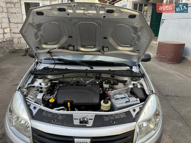 Серый Дачия Сандеро, объемом двигателя 1.15 л и пробегом 167 тыс. км за 5750 $, фото 8 на Automoto.ua