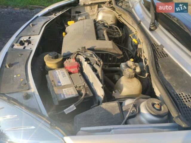 Серый Дачия Сандеро, объемом двигателя 1.15 л и пробегом 177 тыс. км за 4200 $, фото 12 на Automoto.ua