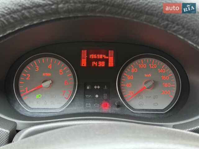 Сірий Дачія Sandero, об'ємом двигуна 1.2 л та пробігом 196 тис. км за 4400 $, фото 8 на Automoto.ua