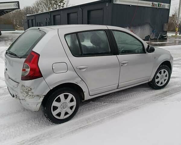 Серый Дачия Сандеро, объемом двигателя 0 л и пробегом 540 тыс. км за 1990 $, фото 9 на Automoto.ua