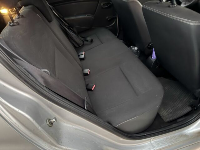 Серый Дачия Сандеро, объемом двигателя 1.6 л и пробегом 199 тыс. км за 6999 $, фото 12 на Automoto.ua