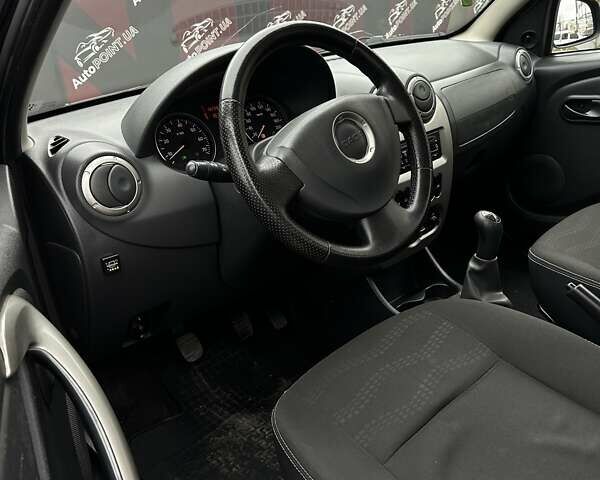 Серый Дачия Сандеро, объемом двигателя 1.6 л и пробегом 192 тыс. км за 6500 $, фото 16 на Automoto.ua