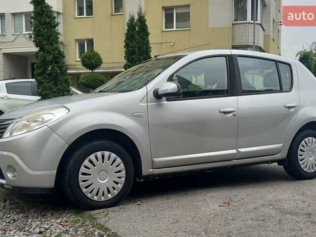 Серый Дачия Сандеро, объемом двигателя 1.5 л и пробегом 198 тыс. км за 5600 $, фото 7 на Automoto.ua